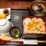 日本橋のカニ好き必見!コレド室町「御かにめし 日本橋かに福」で味わう至福のひとときと三段階グルメ体験