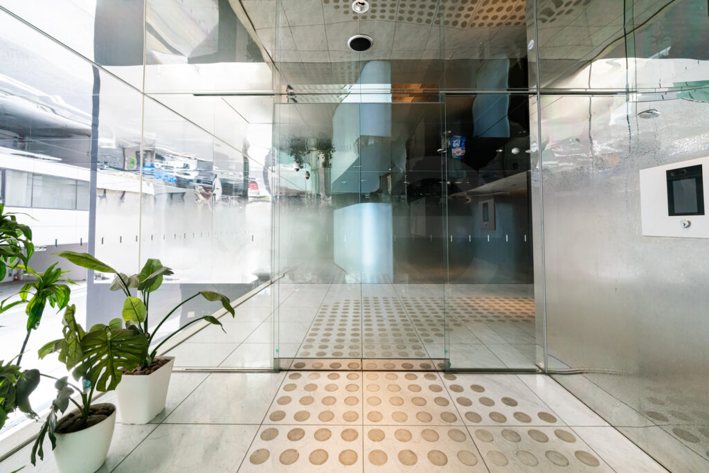 外観・エントランス・内廊下 3