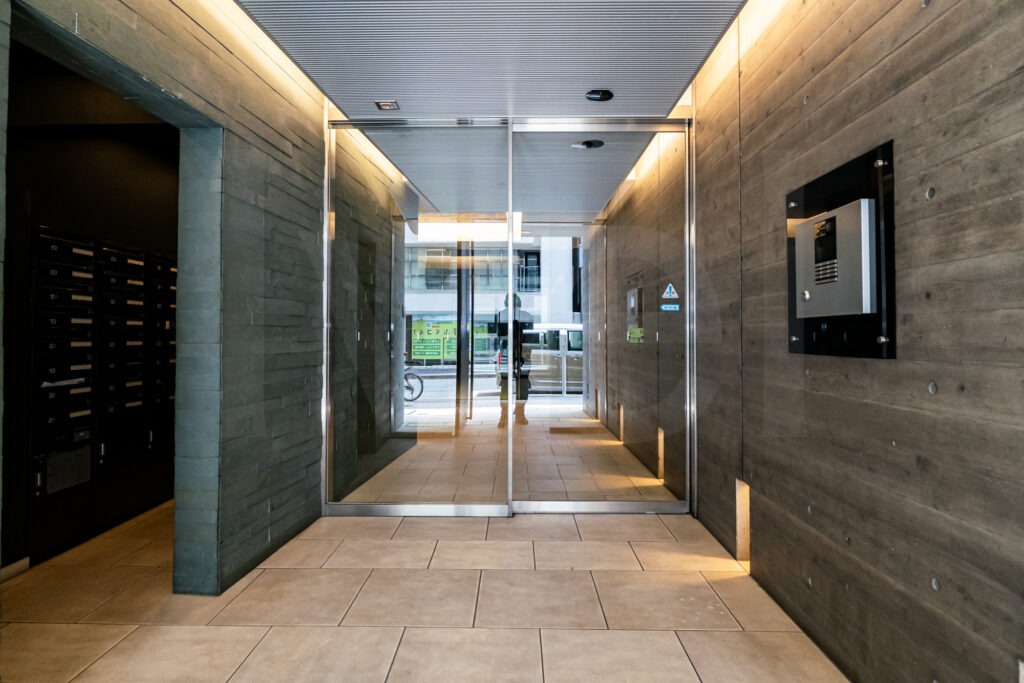 外観・エントランス・内廊下 3