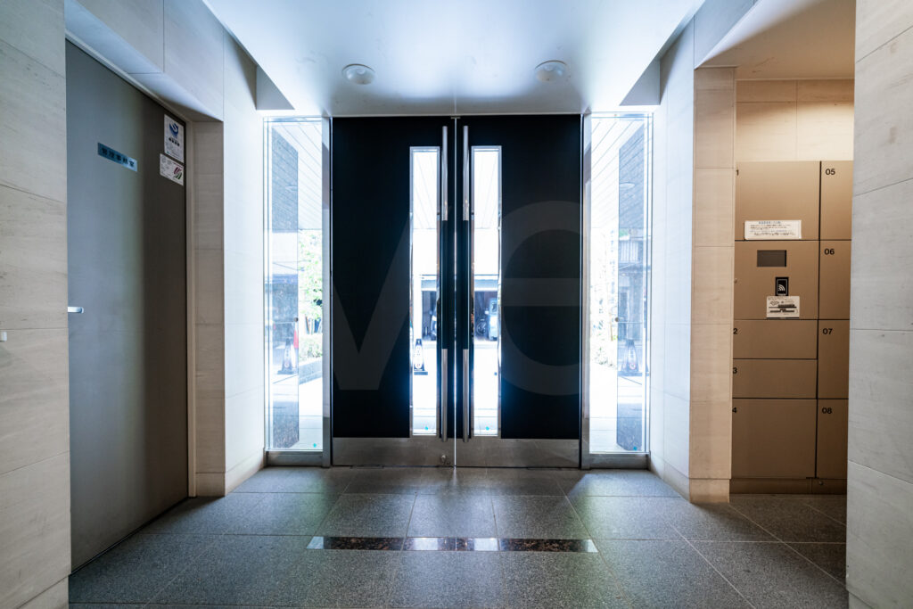 外観・エントランス・内廊下 2