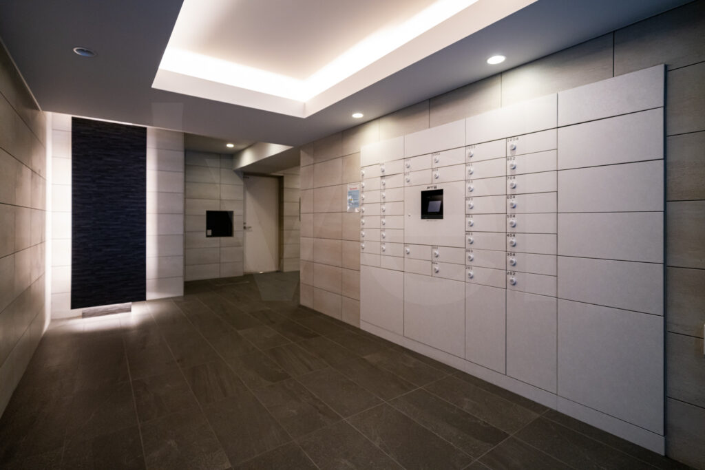 外観・エントランス・内廊下 2