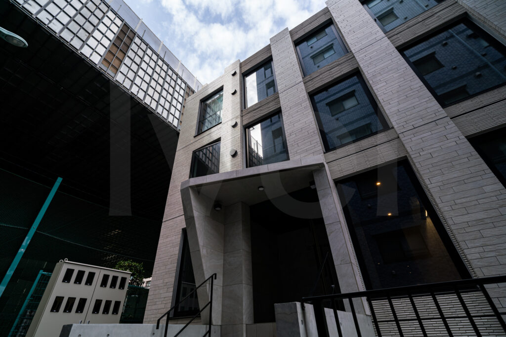 外観・エントランス・内廊下 1