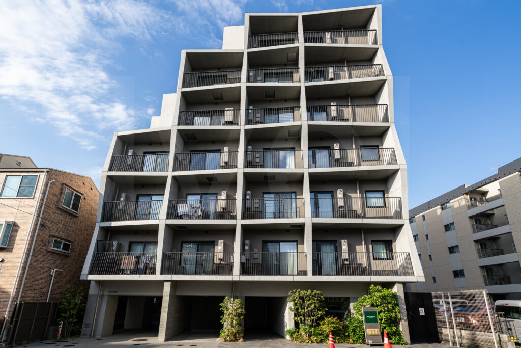 外観・エントランス・内廊下 1