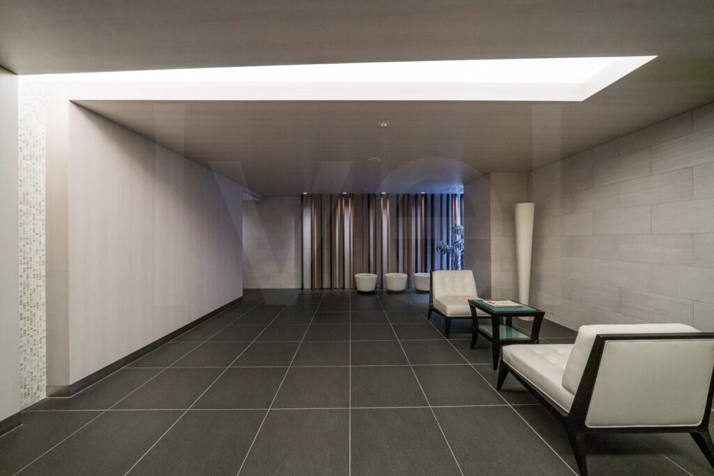 外観・エントランス・内廊下 2