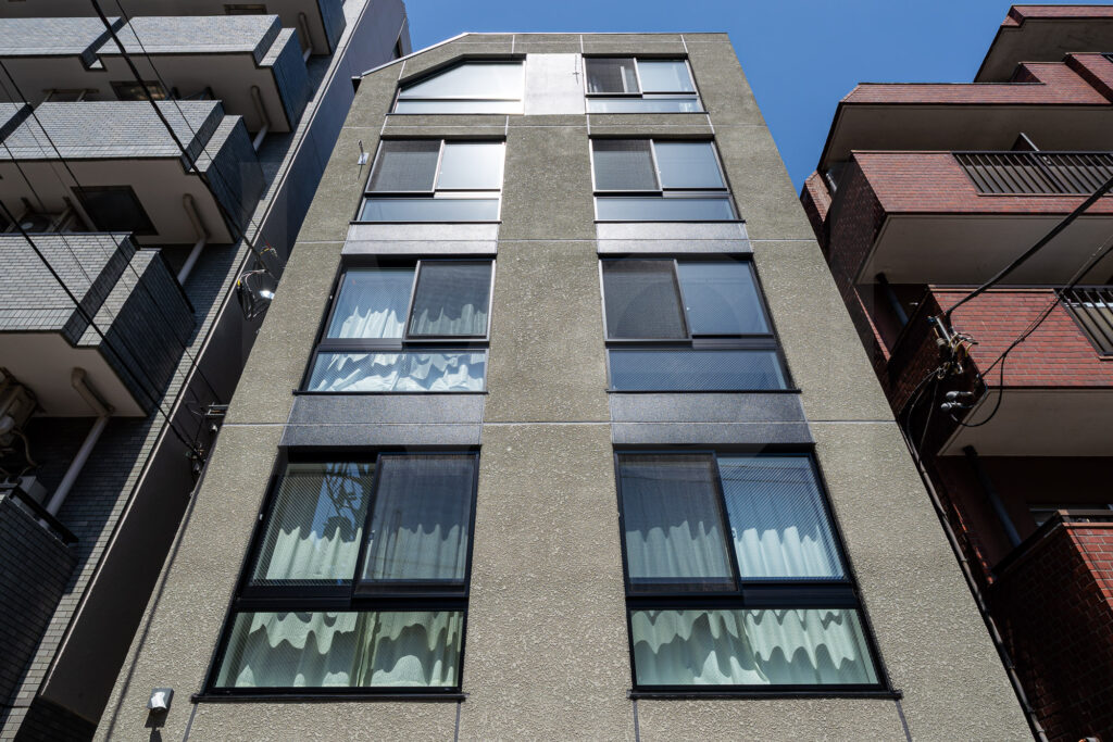 外観・エントランス・内廊下 1