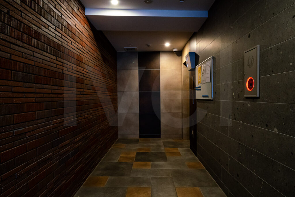 外観・エントランス・内廊下 2